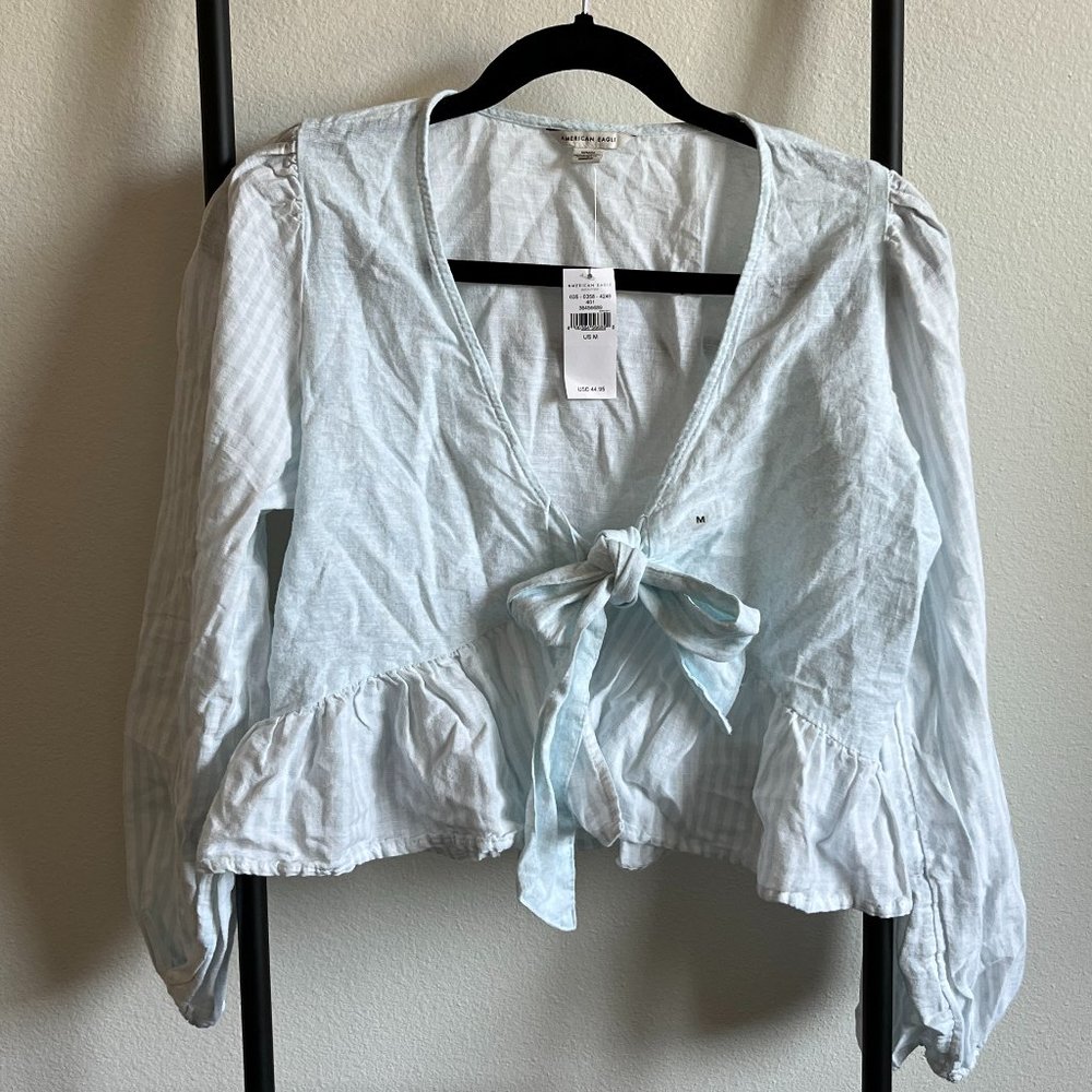 American Eagle long sleeve tie front top
